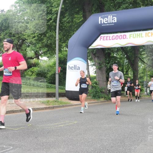 29.06.2025 - hella hamburg halbmarathon KatJ http://msf.ph/oto/8512186 29.06.2025 10:44:37 Zwischen KM18-KM19 1239, 3141, 4579, 6592, 8322 meine-sportfotos.de