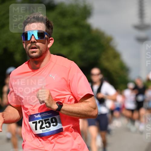 29.06.2025 - hella hamburg halbmarathon Dr. Thomas Lammeyer http://msf.ph/oto/8512435 29.06.2025 10:01:21 Kennedybrücke 1030, 1086, 1094, 1193, 1320, 1327, 1422, 1442, 2025, 2119, 2138, 2252, 2444, 2595, 2855, 2946, 3048, 3058, 3093, 3096, 3103, 3698, 3999, 4261, 4299, 4558, 5018, 5021, 5024, 5032, 5633, 5744, 5820, 5907, 6033, 6125, 6374, 6720, 6762, 6795, 6942, 7134, 7221, 7259, 7397, 7742, 7918, 7930, 7932, 8172, 8413, 8447, 8973, 9060, 9214, 9227, 9316, 9739, 9791, 9994, 10133, 10191, 10192, 10215, 10368, 10376, 10549, 10667, 10860, 10896, 11143, 11430 meine-sportfotos.de