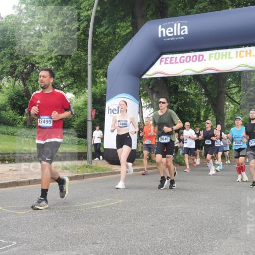 29.06.2025 - hella hamburg halbmarathon KatJ http://msf.ph/oto/8512522 29.06.2025 10:44:51 Zwischen KM18-KM19 1611, 2236, 2282, 2806, 2840, 6595, 7856 meine-sportfotos.de