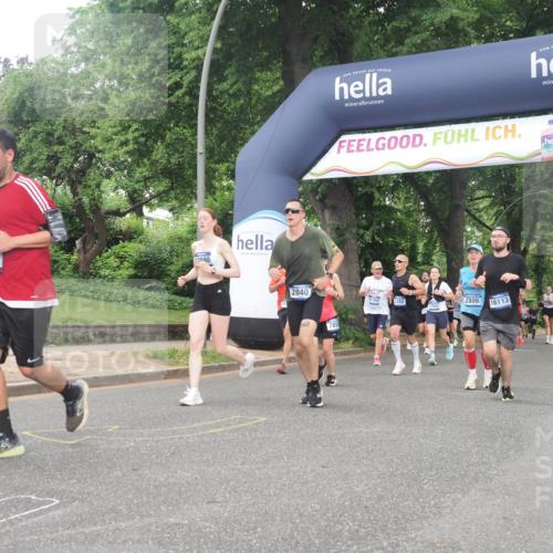 29.06.2025 - hella hamburg halbmarathon KatJ http://msf.ph/oto/8512544 29.06.2025 10:44:52 Zwischen KM18-KM19 1611, 2282, 2806, 2840, 6595, 7856 meine-sportfotos.de