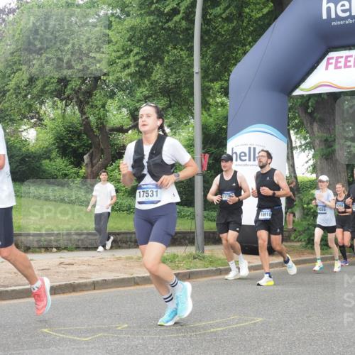 29.06.2025 - hella hamburg halbmarathon KatJ http://msf.ph/oto/8512625 29.06.2025 10:44:55 Zwischen KM18-KM19 2282, 2806, 2840, 2907, 5341, 6104, 6595, 7856 meine-sportfotos.de