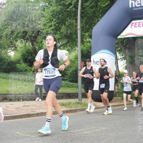 29.06.2025 - hella hamburg halbmarathon KatJ http://msf.ph/oto/8512631 29.06.2025 10:44:55 Zwischen KM18-KM19 2282, 2806, 2840, 2907, 5341, 6104, 6595, 7856 meine-sportfotos.de