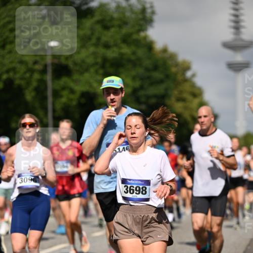 29.06.2025 - hella hamburg halbmarathon Dr. Thomas Lammeyer http://msf.ph/oto/8512723 29.06.2025 10:01:29 Kennedybrücke 1030, 1094, 1193, 1320, 1321, 1327, 1422, 2025, 2119, 2138, 2252, 2444, 2855, 2946, 3048, 3058, 3093, 3096, 3698, 3999, 4261, 4379, 5021, 5032, 5633, 5820, 5907, 6374, 6569, 6628, 6720, 6762, 6776, 6795, 6942, 7134, 7221, 7259, 7397, 7478, 7742, 7930, 7932, 7952, 7973, 8172, 8413, 8447, 8973, 9214, 9227, 9739, 9791, 9994, 10133, 10191, 10192, 10215, 10368, 10376, 10860, 11143, 11430 meine-sportfotos.de