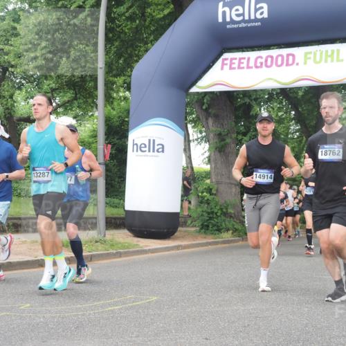 29.06.2025 - hella hamburg halbmarathon KatJ http://msf.ph/oto/8512758 29.06.2025 10:44:59 Zwischen KM18-KM19 1595, 2282, 2907, 3251, 4088, 5277, 5341, 6104, 6281, 6302 meine-sportfotos.de