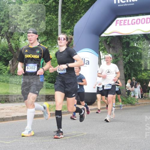 29.06.2025 - hella hamburg halbmarathon KatJ http://msf.ph/oto/8512819 29.06.2025 10:45:01 Zwischen KM18-KM19 1595, 2907, 3251, 4088, 5277, 5341, 6104, 6281, 6302 meine-sportfotos.de