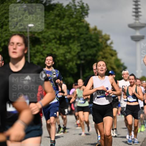 29.06.2025 - hella hamburg halbmarathon Dr. Thomas Lammeyer http://msf.ph/oto/8512842 29.06.2025 10:01:33 Kennedybrücke 1030, 1094, 1193, 1258, 1320, 1321, 1335, 1422, 1870, 2025, 2138, 2252, 2397, 2444, 2855, 2946, 3048, 3058, 3093, 3096, 3698, 3999, 4379, 4986, 5021, 5032, 5633, 5820, 5907, 6374, 6569, 6628, 6720, 6776, 6942, 7134, 7221, 7397, 7478, 7594, 7724, 7742, 7930, 7932, 7952, 7973, 8172, 8176, 8413, 8689, 8973, 9214, 9227, 9739, 9791, 9994, 10133, 10191, 10192, 10215, 10368, 10376, 10860, 11143, 11430 meine-sportfotos.de