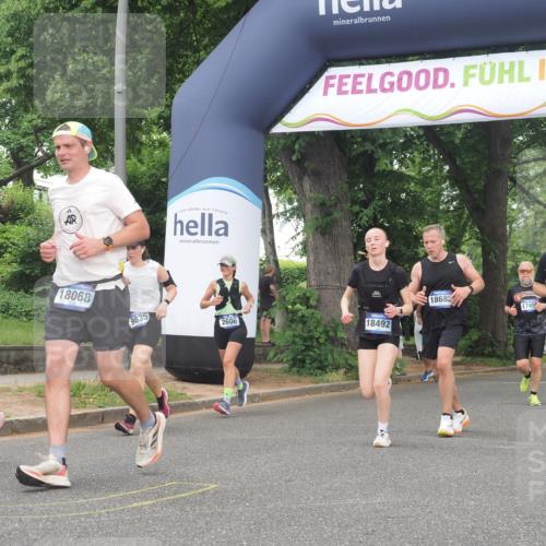 29.06.2025 - hella hamburg halbmarathon KatJ http://msf.ph/oto/8512852 29.06.2025 10:45:02 Zwischen KM18-KM19 1595, 3251, 4088, 5277, 5341, 6281, 6302 meine-sportfotos.de