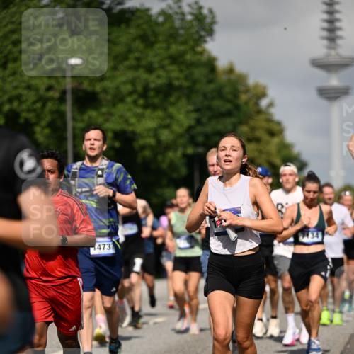 29.06.2025 - hella hamburg halbmarathon Dr. Thomas Lammeyer http://msf.ph/oto/8512857 29.06.2025 10:01:34 Kennedybrücke 1030, 1094, 1193, 1258, 1320, 1321, 1335, 1422, 1870, 2025, 2138, 2252, 2397, 2444, 2946, 3048, 3058, 3093, 3096, 3698, 3999, 4379, 4986, 5021, 5032, 5633, 5820, 5907, 6374, 6569, 6628, 6720, 6776, 6942, 7134, 7221, 7397, 7478, 7594, 7646, 7724, 7742, 7930, 7932, 7952, 7973, 8172, 8176, 8413, 8689, 8973, 9214, 9227, 9739, 9791, 9994, 10215, 10368, 10376, 10860, 11143, 11430 meine-sportfotos.de