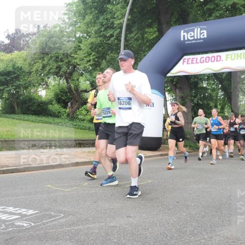 29.06.2025 - hella hamburg halbmarathon KatJ http://msf.ph/oto/8513103 29.06.2025 10:45:16 Zwischen KM18-KM19 4319, 4379, 4708, 6138, 6147, 6531, 8744 meine-sportfotos.de