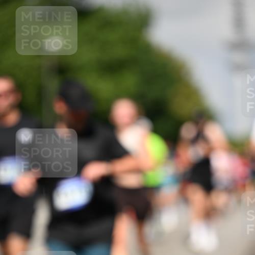 29.06.2025 - hella hamburg halbmarathon Dr. Thomas Lammeyer http://msf.ph/oto/8513124 29.06.2025 10:01:42 Kennedybrücke 1094, 1179, 1193, 1258, 1320, 1321, 1335, 1422, 1563, 1870, 2252, 2397, 2444, 2448, 2488, 2612, 2636, 2946, 3048, 3058, 3096, 3698, 3999, 4379, 4814, 4986, 5032, 5633, 5672, 5907, 6356, 6374, 6569, 6628, 6776, 7134, 7478, 7594, 7646, 7724, 7742, 7952, 7973, 7976, 8172, 8176, 8689, 8973, 9065, 9145, 9214, 9227, 9835, 10368, 10376, 10860 meine-sportfotos.de