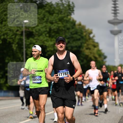 29.06.2025 - hella hamburg halbmarathon Dr. Thomas Lammeyer http://msf.ph/oto/8513199 29.06.2025 10:01:45 Kennedybrücke 1179, 1193, 1258, 1320, 1321, 1335, 1422, 1563, 1870, 2252, 2397, 2448, 2488, 2612, 2636, 2946, 3048, 3058, 3251, 3999, 4379, 4814, 4986, 5032, 5093, 5633, 5672, 6356, 6374, 6569, 6628, 6776, 7134, 7478, 7594, 7646, 7724, 7742, 7952, 7973, 7976, 8176, 8508, 8689, 8973, 9057, 9065, 9145, 9214, 9227, 9656, 9835, 10860, 11208, 11217 meine-sportfotos.de