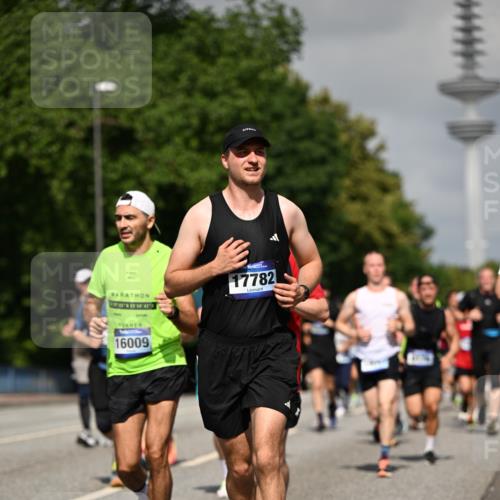 29.06.2025 - hella hamburg halbmarathon Dr. Thomas Lammeyer http://msf.ph/oto/8513206 29.06.2025 10:01:45 Kennedybrücke 1179, 1193, 1258, 1320, 1321, 1335, 1422, 1563, 1870, 2252, 2397, 2448, 2488, 2612, 2636, 2946, 3048, 3058, 3251, 3999, 4379, 4814, 4986, 5032, 5093, 5633, 5672, 6356, 6374, 6569, 6628, 6776, 7134, 7478, 7594, 7646, 7724, 7742, 7952, 7973, 7976, 8176, 8508, 8689, 8973, 9057, 9065, 9145, 9214, 9227, 9656, 9835, 10860, 11208, 11217 meine-sportfotos.de