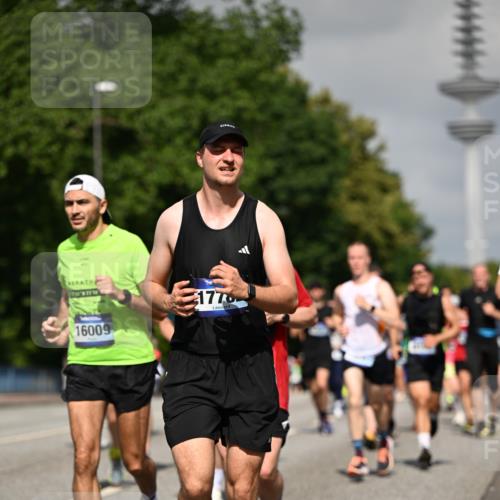 29.06.2025 - hella hamburg halbmarathon Dr. Thomas Lammeyer http://msf.ph/oto/8513215 29.06.2025 10:01:45 Kennedybrücke 1179, 1193, 1258, 1320, 1321, 1335, 1422, 1563, 1870, 2252, 2397, 2448, 2488, 2612, 2636, 2946, 3048, 3058, 3251, 3999, 4379, 4814, 4986, 5032, 5093, 5633, 5672, 6356, 6374, 6569, 6628, 6776, 7134, 7478, 7594, 7646, 7724, 7742, 7952, 7973, 7976, 8176, 8508, 8689, 8973, 9057, 9065, 9145, 9214, 9227, 9656, 9835, 10860, 11208, 11217 meine-sportfotos.de