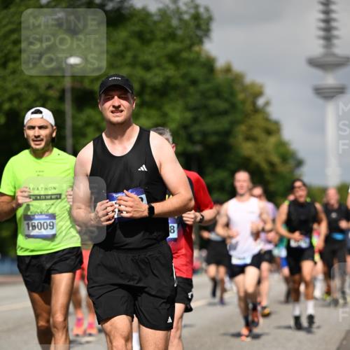 29.06.2025 - hella hamburg halbmarathon Dr. Thomas Lammeyer http://msf.ph/oto/8513227 29.06.2025 10:01:45 Kennedybrücke 1179, 1193, 1258, 1320, 1321, 1335, 1422, 1563, 1870, 2252, 2397, 2448, 2488, 2612, 2636, 2946, 3048, 3058, 3251, 3999, 4379, 4814, 4986, 5032, 5093, 5633, 5672, 6356, 6374, 6569, 6628, 6776, 7134, 7478, 7594, 7646, 7724, 7742, 7952, 7973, 7976, 8176, 8508, 8689, 8973, 9057, 9065, 9145, 9214, 9227, 9656, 9835, 10860, 11208, 11217 meine-sportfotos.de