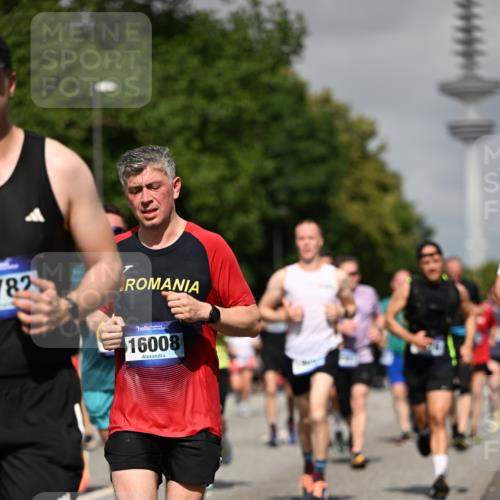 29.06.2025 - hella hamburg halbmarathon Dr. Thomas Lammeyer http://msf.ph/oto/8513251 29.06.2025 10:01:46 Kennedybrücke 1179, 1193, 1258, 1320, 1321, 1335, 1422, 1563, 1870, 2252, 2397, 2448, 2488, 2612, 2636, 2946, 3048, 3058, 3251, 3999, 4379, 4814, 4986, 5032, 5093, 5633, 5672, 6164, 6356, 6374, 6569, 6628, 6776, 7134, 7478, 7594, 7646, 7724, 7742, 7952, 7973, 7976, 8176, 8508, 8689, 8973, 9057, 9065, 9145, 9214, 9227, 9656, 9835, 10860, 11208, 11217 meine-sportfotos.de