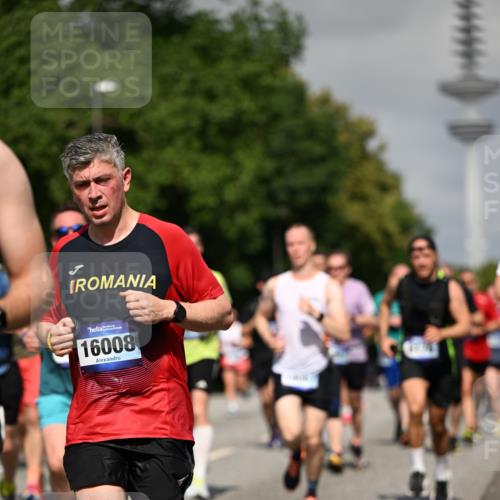 29.06.2025 - hella hamburg halbmarathon Dr. Thomas Lammeyer http://msf.ph/oto/8513259 29.06.2025 10:01:46 Kennedybrücke 1179, 1193, 1258, 1320, 1321, 1335, 1422, 1563, 1870, 2252, 2397, 2448, 2488, 2612, 2636, 2946, 3048, 3058, 3251, 3999, 4379, 4814, 4986, 5032, 5093, 5633, 5672, 6164, 6356, 6374, 6569, 6628, 6776, 7134, 7478, 7594, 7646, 7724, 7742, 7952, 7973, 7976, 8176, 8508, 8689, 8973, 9057, 9065, 9145, 9214, 9227, 9656, 9835, 10860, 11208, 11217 meine-sportfotos.de
