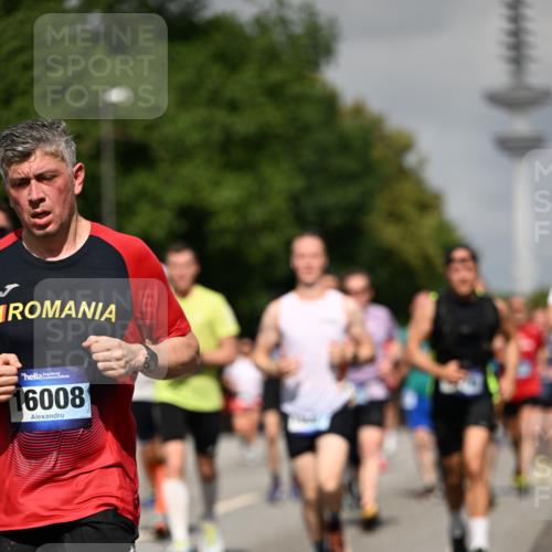29.06.2025 - hella hamburg halbmarathon Dr. Thomas Lammeyer http://msf.ph/oto/8513274 29.06.2025 10:01:47 Kennedybrücke 1179, 1193, 1258, 1320, 1321, 1335, 1422, 1563, 1870, 2252, 2397, 2448, 2488, 2612, 2636, 2946, 3058, 3251, 4379, 4814, 4986, 5032, 5093, 5633, 5672, 6164, 6356, 6569, 6628, 6776, 7134, 7478, 7594, 7646, 7724, 7742, 7952, 7973, 7976, 8176, 8508, 8689, 8973, 9057, 9065, 9145, 9214, 9227, 9656, 9835, 10860, 11208, 11217 meine-sportfotos.de