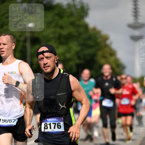 29.06.2025 - hella hamburg halbmarathon Dr. Thomas Lammeyer http://msf.ph/oto/8513335 29.06.2025 10:01:49 Kennedybrücke 1179, 1258, 1320, 1321, 1335, 1563, 1870, 2252, 2397, 2448, 2488, 2612, 2636, 2946, 3058, 3251, 4379, 4814, 4986, 5032, 5093, 5672, 6164, 6356, 6569, 6628, 6776, 6897, 7409, 7478, 7594, 7646, 7724, 7742, 7952, 7973, 7976, 8176, 8508, 8689, 8973, 9057, 9065, 9145, 9227, 9656, 9835, 11208, 11217 meine-sportfotos.de