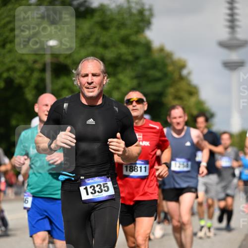 29.06.2025 - hella hamburg halbmarathon Dr. Thomas Lammeyer http://msf.ph/oto/8513413 29.06.2025 10:01:51 Kennedybrücke 1179, 1258, 1320, 1321, 1335, 1563, 1870, 2070, 2397, 2448, 2488, 2612, 2636, 3251, 4379, 4814, 4986, 5093, 5672, 6164, 6356, 6569, 6628, 6776, 6897, 7409, 7478, 7509, 7594, 7646, 7724, 7952, 7973, 7976, 8176, 8449, 8508, 8689, 8973, 9057, 9065, 9145, 9227, 9656, 9835, 11208, 11217 meine-sportfotos.de
