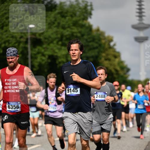29.06.2025 - hella hamburg halbmarathon Dr. Thomas Lammeyer http://msf.ph/oto/8513513 29.06.2025 10:01:54 Kennedybrücke 1179, 1258, 1335, 1563, 1870, 2070, 2397, 2448, 2488, 2612, 2636, 3251, 4379, 4814, 4986, 5093, 5672, 6164, 6356, 6628, 6776, 6897, 7065, 7409, 7478, 7509, 7594, 7646, 7724, 7896, 7973, 7976, 8176, 8449, 8508, 8590, 8689, 9057, 9065, 9145, 9656, 9835, 11208, 11217, 11310 meine-sportfotos.de