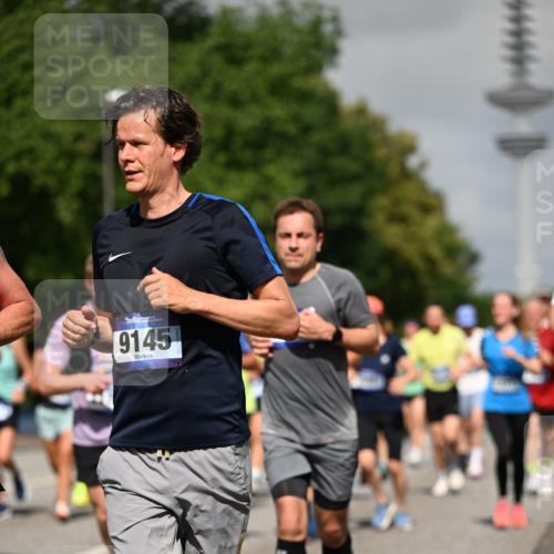 29.06.2025 - hella hamburg halbmarathon Dr. Thomas Lammeyer http://msf.ph/oto/8513548 29.06.2025 10:01:55 Kennedybrücke 1179, 1258, 1335, 1563, 1870, 2070, 2397, 2448, 2488, 2612, 2636, 3251, 4814, 4986, 5093, 5672, 6164, 6356, 6628, 6897, 7065, 7409, 7478, 7509, 7594, 7646, 7724, 7896, 7973, 7976, 8176, 8449, 8508, 8590, 8689, 9057, 9065, 9145, 9656, 9835, 11208, 11217, 11310, 11416 meine-sportfotos.de