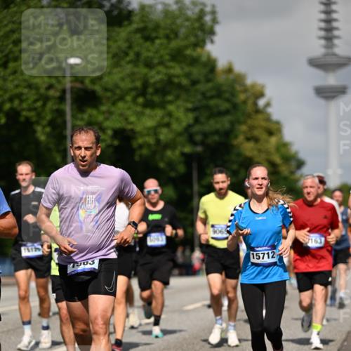 29.06.2025 - hella hamburg halbmarathon Dr. Thomas Lammeyer http://msf.ph/oto/8513631 29.06.2025 10:01:58 Kennedybrücke 1179, 1258, 1335, 1563, 1870, 2070, 2397, 2417, 2448, 2488, 2612, 2636, 2711, 3114, 3251, 4814, 4903, 4986, 5093, 5672, 5775, 5894, 6164, 6356, 6580, 6628, 6897, 7065, 7409, 7509, 7594, 7646, 7724, 7896, 7976, 8176, 8449, 8508, 8590, 8689, 9012, 9057, 9065, 9145, 9562, 9656, 9835, 11208, 11217, 11310, 11416 meine-sportfotos.de