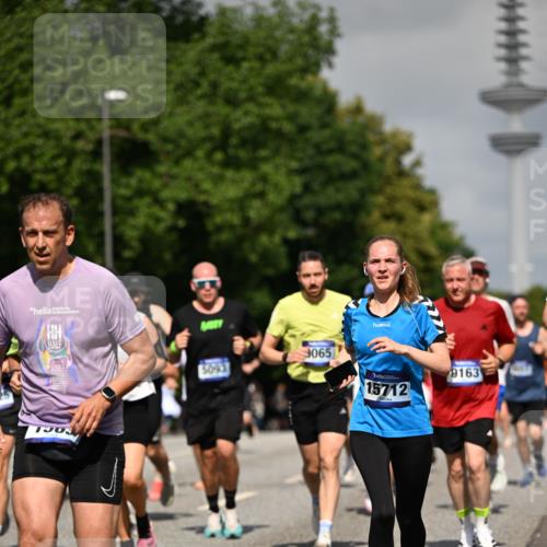 29.06.2025 - hella hamburg halbmarathon Dr. Thomas Lammeyer http://msf.ph/oto/8513641 29.06.2025 10:01:58 Kennedybrücke 1179, 1258, 1335, 1563, 1870, 2070, 2397, 2417, 2448, 2488, 2612, 2636, 2711, 3114, 3251, 4814, 4903, 4986, 5093, 5672, 5775, 5894, 6164, 6356, 6580, 6628, 6897, 7065, 7409, 7509, 7594, 7646, 7724, 7896, 7976, 8176, 8449, 8508, 8590, 8689, 9012, 9057, 9065, 9145, 9562, 9656, 9835, 11208, 11217, 11310, 11416 meine-sportfotos.de