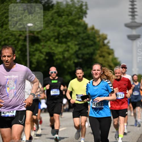 29.06.2025 - hella hamburg halbmarathon Dr. Thomas Lammeyer http://msf.ph/oto/8513648 29.06.2025 10:01:58 Kennedybrücke 1179, 1258, 1335, 1563, 1870, 2070, 2397, 2417, 2448, 2488, 2612, 2636, 2711, 3114, 3251, 4814, 4903, 4986, 5093, 5672, 5775, 5894, 6164, 6356, 6580, 6628, 6897, 7065, 7409, 7509, 7594, 7646, 7724, 7896, 7976, 8176, 8449, 8508, 8590, 8689, 9012, 9057, 9065, 9145, 9562, 9656, 9835, 11208, 11217, 11310, 11416 meine-sportfotos.de