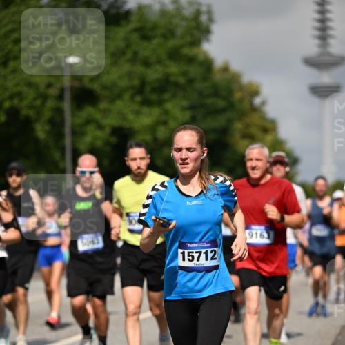 29.06.2025 - hella hamburg halbmarathon Dr. Thomas Lammeyer http://msf.ph/oto/8513687 29.06.2025 10:01:59 Kennedybrücke 1179, 1258, 1335, 1563, 1815, 1870, 2070, 2397, 2417, 2448, 2488, 2612, 2636, 2711, 3114, 3251, 4814, 4903, 4986, 5093, 5672, 5775, 5894, 6164, 6356, 6580, 6897, 7065, 7409, 7509, 7594, 7646, 7724, 7896, 7976, 8176, 8449, 8508, 8590, 8689, 9012, 9057, 9065, 9145, 9562, 9656, 9835, 11208, 11217, 11310, 11416 meine-sportfotos.de