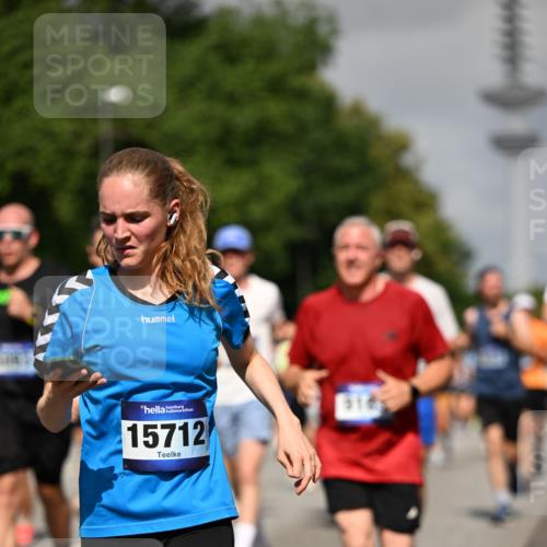 29.06.2025 - hella hamburg halbmarathon Dr. Thomas Lammeyer http://msf.ph/oto/8513712 29.06.2025 10:02:00 Kennedybrücke 1179, 1258, 1335, 1563, 1815, 1870, 2070, 2397, 2417, 2448, 2488, 2612, 2636, 2711, 3114, 3251, 4814, 4903, 4986, 5093, 5378, 5672, 5775, 5894, 6164, 6356, 6580, 6897, 7065, 7409, 7509, 7594, 7646, 7724, 7896, 7976, 8176, 8311, 8449, 8508, 8590, 8689, 9012, 9057, 9065, 9145, 9562, 9656, 9835, 11208, 11217, 11310, 11416 meine-sportfotos.de