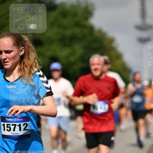 29.06.2025 - hella hamburg halbmarathon Dr. Thomas Lammeyer http://msf.ph/oto/8513723 29.06.2025 10:02:00 Kennedybrücke 1179, 1258, 1335, 1563, 1815, 1870, 2070, 2397, 2417, 2448, 2488, 2612, 2636, 2711, 3114, 3251, 4814, 4903, 4986, 5093, 5378, 5672, 5775, 5894, 6164, 6356, 6580, 6897, 7065, 7409, 7509, 7594, 7646, 7724, 7896, 7976, 8176, 8311, 8449, 8508, 8590, 8689, 9012, 9057, 9065, 9145, 9562, 9656, 9835, 11208, 11217, 11310, 11416 meine-sportfotos.de