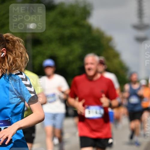 29.06.2025 - hella hamburg halbmarathon Dr. Thomas Lammeyer http://msf.ph/oto/8513728 29.06.2025 10:02:00 Kennedybrücke 1179, 1258, 1335, 1563, 1815, 1870, 2070, 2397, 2417, 2448, 2488, 2612, 2636, 2711, 3114, 3251, 4814, 4903, 4986, 5093, 5378, 5672, 5775, 5894, 6164, 6356, 6580, 6897, 7065, 7409, 7509, 7594, 7646, 7724, 7896, 7976, 8176, 8311, 8449, 8508, 8590, 8689, 9012, 9057, 9065, 9145, 9562, 9656, 9835, 11208, 11217, 11310, 11416 meine-sportfotos.de