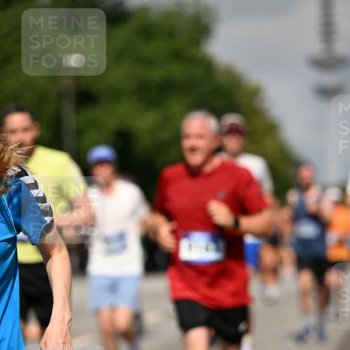 29.06.2025 - hella hamburg halbmarathon Dr. Thomas Lammeyer http://msf.ph/oto/8513733 29.06.2025 10:02:01 Kennedybrücke 1179, 1258, 1335, 1563, 1815, 1870, 2070, 2397, 2417, 2448, 2488, 2612, 2636, 2711, 3114, 3251, 4814, 4903, 4986, 5093, 5378, 5672, 5775, 5894, 6164, 6356, 6580, 6897, 7065, 7409, 7509, 7594, 7646, 7724, 7896, 7976, 8311, 8449, 8508, 8590, 8689, 9012, 9057, 9065, 9145, 9562, 9656, 9835, 11208, 11217, 11310, 11416 meine-sportfotos.de