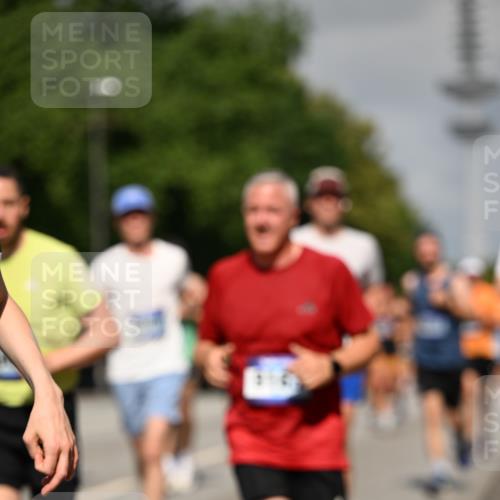 29.06.2025 - hella hamburg halbmarathon Dr. Thomas Lammeyer http://msf.ph/oto/8513741 29.06.2025 10:02:01 Kennedybrücke 1179, 1258, 1335, 1563, 1815, 1870, 2070, 2397, 2417, 2448, 2488, 2612, 2636, 2711, 3114, 3251, 4814, 4903, 4986, 5093, 5378, 5672, 5775, 5894, 6164, 6356, 6580, 6897, 7065, 7409, 7509, 7594, 7646, 7724, 7896, 7976, 8311, 8449, 8508, 8590, 8689, 9012, 9057, 9065, 9145, 9562, 9656, 9835, 11208, 11217, 11310, 11416 meine-sportfotos.de
