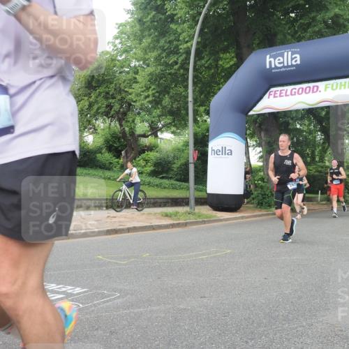 29.06.2025 - hella hamburg halbmarathon KatJ http://msf.ph/oto/8513807 29.06.2025 10:45:42 Zwischen KM18-KM19 1642, 2348, 2584, 2677, 2759, 2855, 3114, 4550, 6860, 8392 meine-sportfotos.de