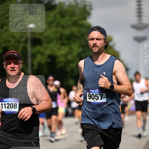 29.06.2025 - hella hamburg halbmarathon Dr. Thomas Lammeyer http://msf.ph/oto/8513835 29.06.2025 10:02:04 Kennedybrücke 1179, 1563, 1815, 2070, 2417, 2448, 2488, 2612, 2636, 2711, 3041, 3114, 3251, 4814, 4903, 5093, 5378, 5672, 5775, 5894, 6164, 6272, 6356, 6580, 6897, 7065, 7409, 7509, 7646, 7896, 7976, 8311, 8449, 8508, 8590, 9012, 9057, 9065, 9145, 9562, 9656, 9835, 11208, 11217, 11310, 11416 meine-sportfotos.de
