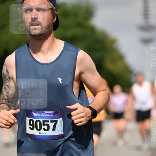 29.06.2025 - hella hamburg halbmarathon Dr. Thomas Lammeyer http://msf.ph/oto/8513864 29.06.2025 10:02:05 Kennedybrücke 1179, 1563, 1815, 2029, 2070, 2417, 2448, 2488, 2612, 2636, 2711, 3041, 3114, 3251, 4814, 4903, 5093, 5305, 5378, 5672, 5775, 5894, 6164, 6272, 6356, 6580, 6897, 7065, 7409, 7509, 7896, 7976, 8311, 8449, 8508, 8590, 9012, 9057, 9065, 9145, 9562, 9656, 9835, 11208, 11214, 11217, 11310, 11416 meine-sportfotos.de