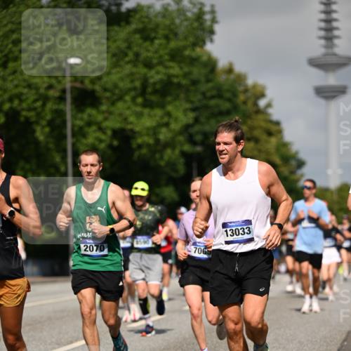 29.06.2025 - hella hamburg halbmarathon Dr. Thomas Lammeyer http://msf.ph/oto/8513914 29.06.2025 10:02:07 Kennedybrücke 1179, 1563, 1815, 2029, 2070, 2417, 2448, 2488, 2612, 2636, 2711, 3041, 3114, 3251, 4814, 4903, 5093, 5259, 5305, 5378, 5775, 5894, 6164, 6272, 6580, 6754, 6897, 7065, 7409, 7509, 7856, 7896, 7976, 8311, 8449, 8508, 8590, 8825, 9012, 9057, 9065, 9145, 9562, 9656, 9835, 11208, 11214, 11217, 11310, 11416 meine-sportfotos.de
