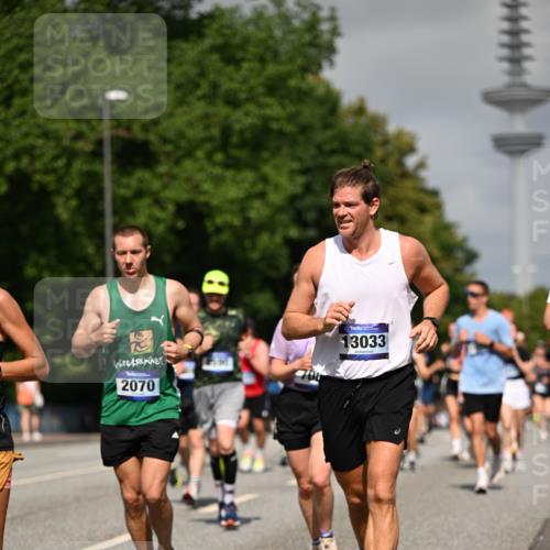 29.06.2025 - hella hamburg halbmarathon Dr. Thomas Lammeyer http://msf.ph/oto/8513919 29.06.2025 10:02:07 Kennedybrücke 1179, 1563, 1815, 2029, 2070, 2417, 2448, 2488, 2612, 2636, 2711, 3041, 3114, 3251, 4814, 4903, 5093, 5259, 5305, 5378, 5775, 5894, 6164, 6272, 6580, 6754, 6897, 7065, 7409, 7509, 7856, 7896, 7976, 8311, 8449, 8508, 8590, 8825, 9012, 9057, 9065, 9145, 9562, 9656, 9835, 11208, 11214, 11217, 11310, 11416 meine-sportfotos.de