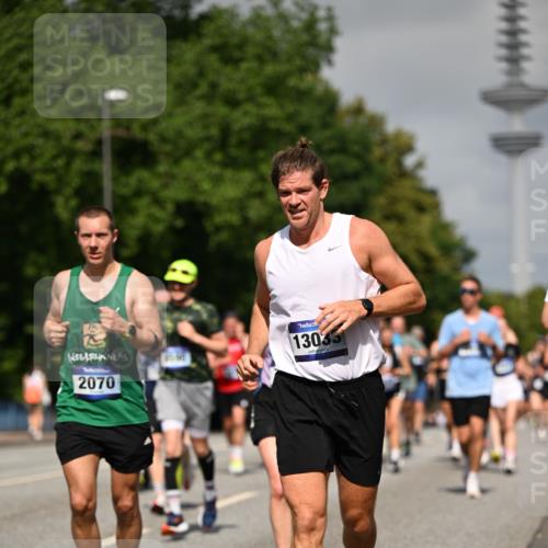 29.06.2025 - hella hamburg halbmarathon Dr. Thomas Lammeyer http://msf.ph/oto/8513930 29.06.2025 10:02:08 Kennedybrücke 1034, 1179, 1563, 1815, 2029, 2070, 2417, 2488, 2612, 2636, 2711, 3041, 3114, 3251, 4814, 4903, 5093, 5259, 5305, 5378, 5775, 5894, 6164, 6272, 6580, 6754, 6897, 7065, 7409, 7509, 7856, 7896, 7976, 8311, 8449, 8508, 8590, 8825, 9012, 9057, 9065, 9562, 9656, 9835, 11208, 11214, 11217, 11310, 11416 meine-sportfotos.de