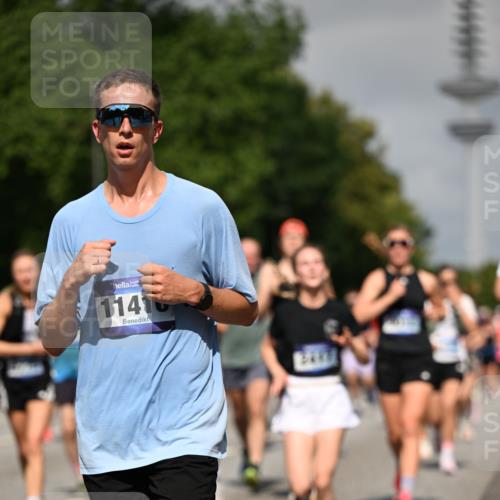 29.06.2025 - hella hamburg halbmarathon Dr. Thomas Lammeyer http://msf.ph/oto/8514072 29.06.2025 10:02:14 Kennedybrücke 1034, 1285, 1815, 2029, 2034, 2070, 2417, 2711, 3041, 3114, 3251, 3819, 3859, 4903, 5259, 5305, 5378, 5721, 5775, 5894, 6164, 6272, 6433, 6580, 6754, 6897, 7065, 7409, 7509, 7732, 7856, 7896, 8311, 8449, 8508, 8590, 8825, 9012, 9057, 9562, 9656, 9770, 10084, 11208, 11214, 11310, 11416 meine-sportfotos.de