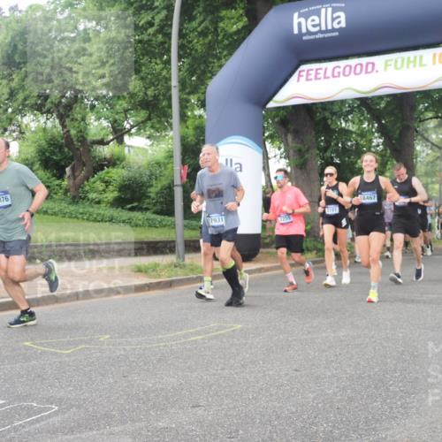 29.06.2025 - hella hamburg halbmarathon KatJ http://msf.ph/oto/8514180 29.06.2025 10:46:02 Zwischen KM18-KM19 2957, 3181, 6208, 7259, 8089 meine-sportfotos.de
