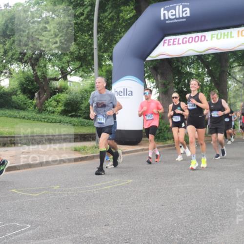 29.06.2025 - hella hamburg halbmarathon KatJ http://msf.ph/oto/8514188 29.06.2025 10:46:02 Zwischen KM18-KM19 2957, 3181, 6208, 7259, 8089 meine-sportfotos.de