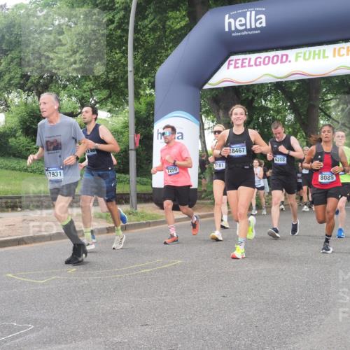 29.06.2025 - hella hamburg halbmarathon KatJ http://msf.ph/oto/8514211 29.06.2025 10:46:02 Zwischen KM18-KM19 2957, 3181, 6208, 7259, 8089 meine-sportfotos.de