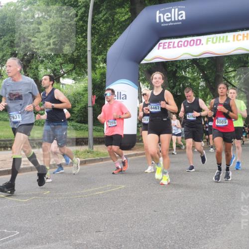 29.06.2025 - hella hamburg halbmarathon KatJ http://msf.ph/oto/8514217 29.06.2025 10:46:02 Zwischen KM18-KM19 2957, 3181, 6208, 7259, 8089 meine-sportfotos.de