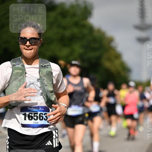 29.06.2025 - hella hamburg halbmarathon Dr. Thomas Lammeyer http://msf.ph/oto/8514231 29.06.2025 10:02:19 Kennedybrücke 1034, 1285, 1727, 1815, 2029, 2034, 2070, 2417, 2518, 2656, 2711, 2883, 3041, 3114, 3819, 3859, 4167, 4903, 5077, 5259, 5305, 5378, 5721, 5775, 5894, 6272, 6433, 6580, 6754, 6877, 6897, 7065, 7369, 7509, 7732, 7856, 7896, 8311, 8393, 8449, 8590, 8825, 9012, 9562, 9770, 10084, 11214, 11310, 11416 meine-sportfotos.de