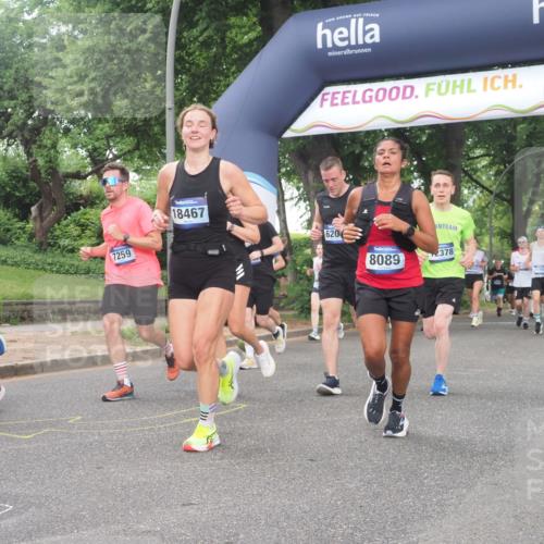 29.06.2025 - hella hamburg halbmarathon KatJ http://msf.ph/oto/8514249 29.06.2025 10:46:03 Zwischen KM18-KM19 2957, 3181, 6208, 7259, 7287, 8089 meine-sportfotos.de