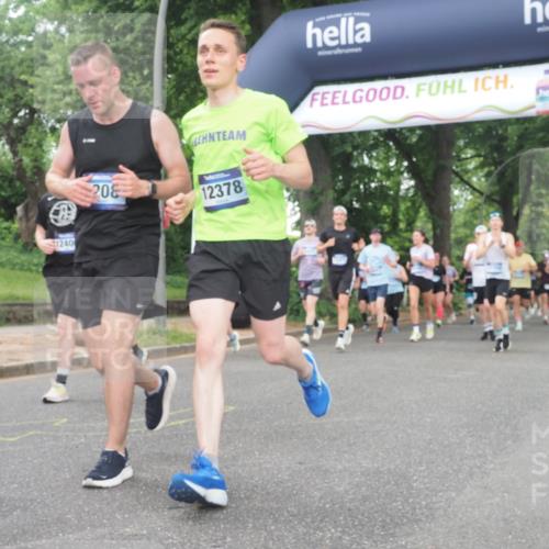 29.06.2025 - hella hamburg halbmarathon KatJ http://msf.ph/oto/8514288 29.06.2025 10:46:04 Zwischen KM18-KM19 2957, 3181, 3425, 6208, 6997, 7259, 7287, 8089 meine-sportfotos.de