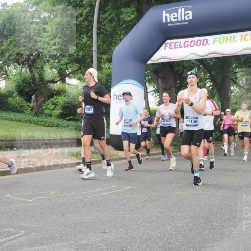 29.06.2025 - hella hamburg halbmarathon KatJ http://msf.ph/oto/8514319 29.06.2025 10:46:06 Zwischen KM18-KM19 3181, 3425, 3983, 4502, 6208, 6997, 7259, 7287, 8089 meine-sportfotos.de