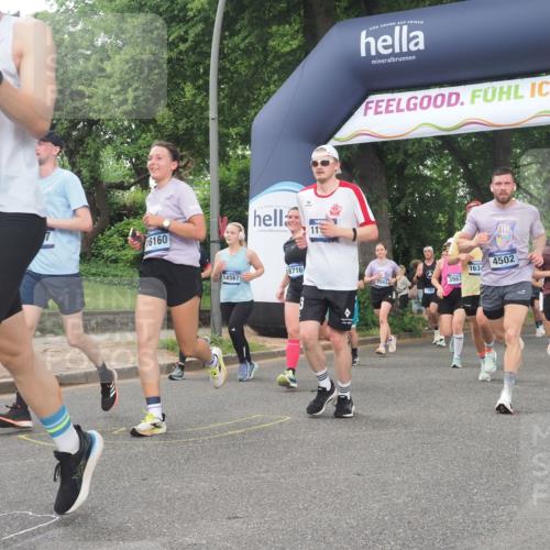 29.06.2025 - hella hamburg halbmarathon KatJ http://msf.ph/oto/8514366 29.06.2025 10:46:07 Zwischen KM18-KM19 3181, 3425, 3983, 4502, 6208, 6997, 7259, 7287, 8089 meine-sportfotos.de